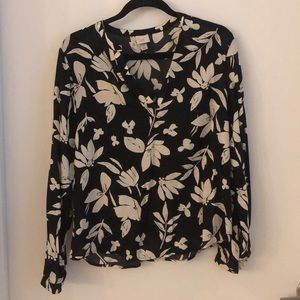 A New Day Black/White Floral Tunic NWOT Size S